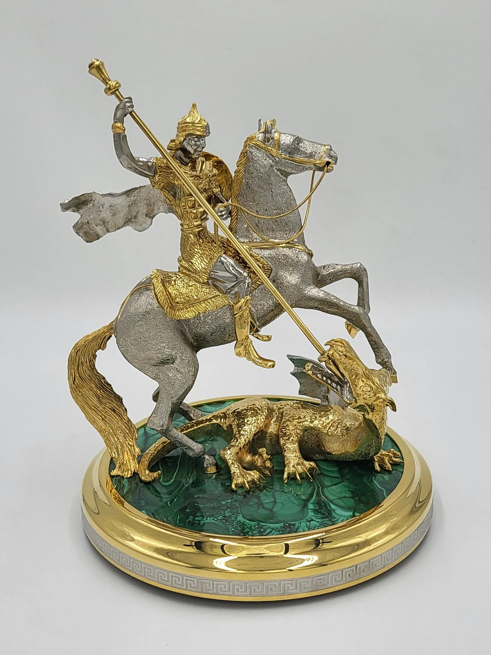 Статуэтка "Георгий Победоносец" с малахитом